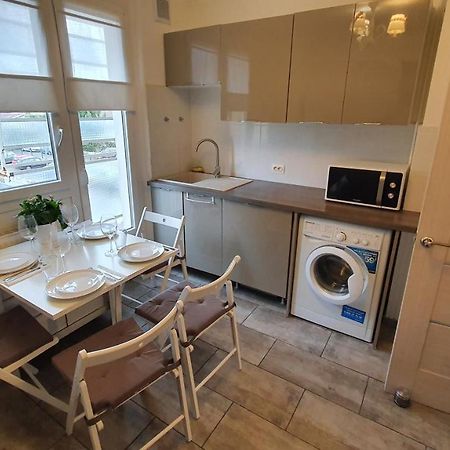 Appartement Avec Parking Gratuit Proche De Village De Marque Bourgoin-Jallieu Eksteriør bilde